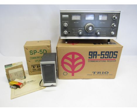 A Trio 9R-59DS communications receiver, serial no.240010 and accompanying Trio SP-5D communications speaker (2, boxed)