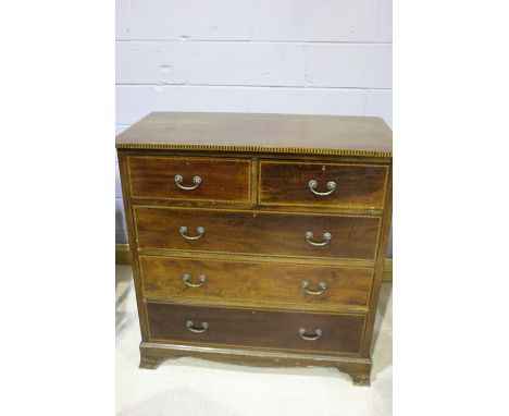 Edwardian mahogany chest of five drawers, with two short and three long, raised on bracket feet, 107cm wide