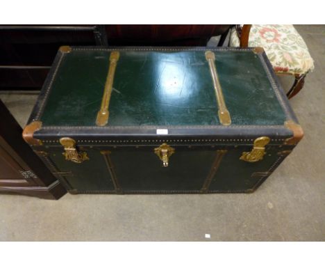 An early 20th Century travel trunk