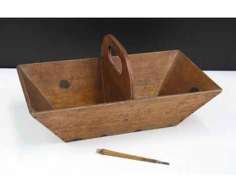 Vintage French two section wooden trug with integral carrying handle, 39cm long