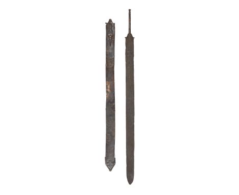  ÉPÉE CELTE ET SON FOURREAU, FER, LA TÈNE MOYENNE, CIRCA IIIE-IIE S. AV. J.-C. A CELTIC IRON SWORD WITH PARTIAL SCABBARD, MID