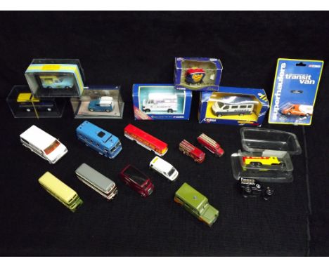 Die-Cast Collection. Matchbox Superkings Dodge Van 1979, Criel D&amp;A PRC Iveco A55 F13 1981, Polizia Italy Police Van, Dink