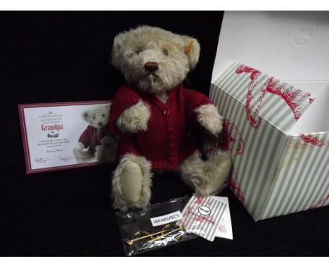 Steiff - German Teddy Bear(Knopf Im Ohr / Button in Ear). 'Grandpa' Mohair and Jointed. Danbury Mint - 0290 of 1500. Excellen