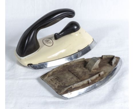  A vintage Aga flat iron with spare iron plate