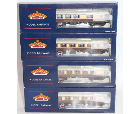 Four Bachmann Pullman Mk1 BR coaches, with lighting: Kitchen 2nd; 1st; Parlour 2nd; FK kitchen. All (NM-M) (BNM-M)