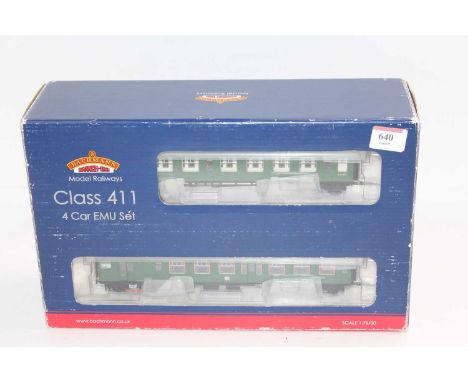 31-425A Bachmann Branchline 4CEP EMU 71241 late SR multiple unit green(E-NM) Coach boxes (BNM) outer box (BG) scuffed