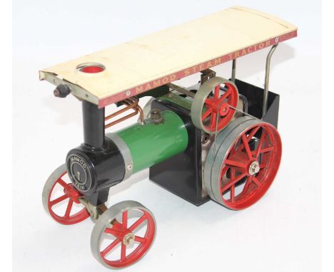 Mamod TE1 Live Steam Traction engine, of usual specification and colour way, with a steering rod, in good clean condition 