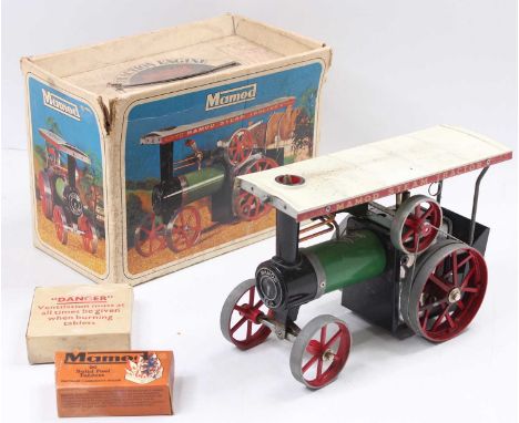 Mamod Boxed TE1A Traction Engine, of usual specification with steering rod, and a number of fuel tablets, box would benefit f