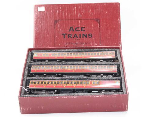 ACE Trains C1E/LM LMS red (NM) (BVG) scuff marks to lid