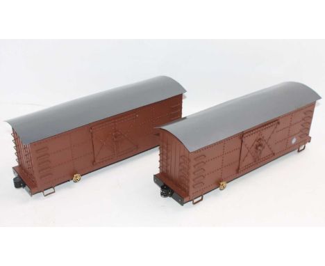 P Lines of India, 32mm scale 8 Wheel EIR Box Car Group, 2 examples, model numbers P8WBS, both finished in brown with East Ind