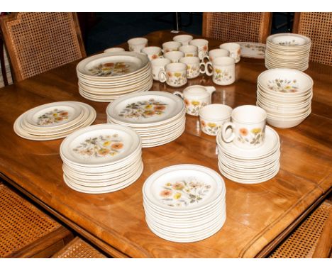 110 Piece J&G Meakin Trend Hedgerow Pattern Dinner Service, Comprising 12 x 10 Inch, 12 x 9 Inch, 14 x 8 Inch, 14 x 7 Inch Pl