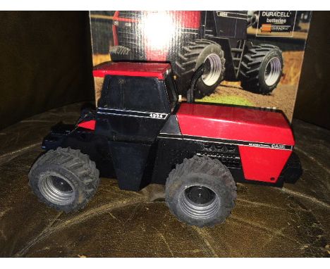 ERTL - CASE INTERNATIONAL 4994 - BATTERY OPERATED TRACTOR (NO BOX LINING) (200) SCALE 1:32