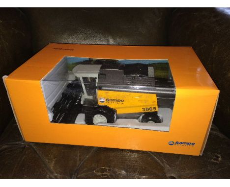 SAMPO - ROSENVIEW 3065 COMBINE - SCALE 1:35