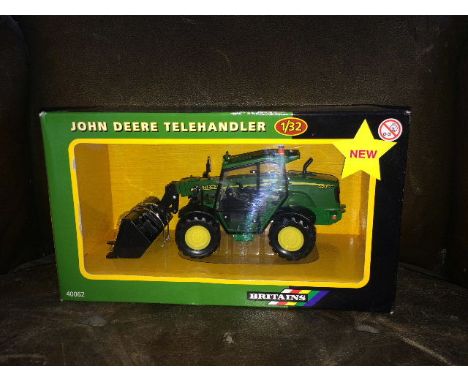 BRITAINS - JOHN DEERE TELEHANDLER 3200 (JOHN DEERE BOX) (40062) SCALE 1:32