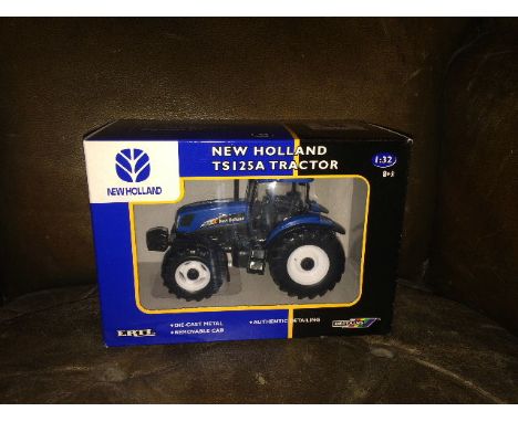 BRITAINS - NEW HOLLAND TS125A (13698) 1:32 SCALE