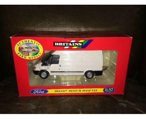 BRITAINS - TRANSIT MEDIUM ROOF VAN - WHITE (40752) 1:32 SCALE