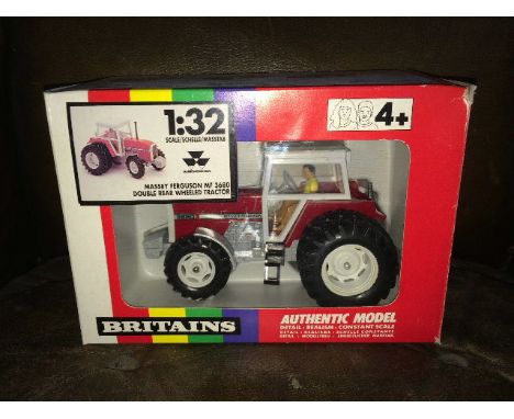 BRITAINS - MASSEY FERGUSON 3680 - DUAL REAR WHEELS (9500) 1:32 SCALE