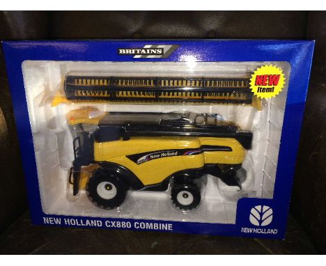 BRITAINS - NEW HOLLAND CX880 COMBINE (BLUE DEALER BOX) (40449B) SCALE 1:32