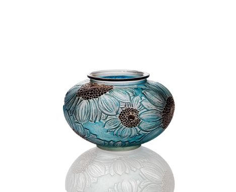 RENÉ LALIQUE (FRENCH 1860-1945) DAHLIAS VASE, NO. 938 designed 1923 clear, frosted, blue stained and black enamelled intaglio