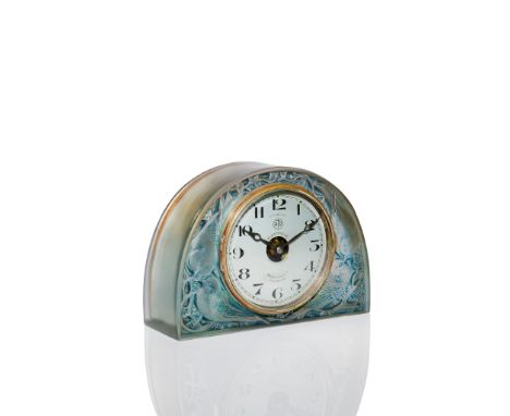 RENÉ LALIQUE (FRENCH 1860-1945) MOINEAUX ATO TIMEPIECE, B designed 1924 clear, frosted and blue stained moulded R. LALIQUE(15
