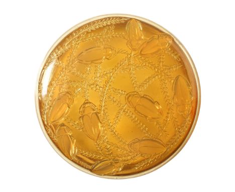 RENÉ LALIQUE (FRENCH 1860-1945) CLEONES / SCARABÉES BOX AND COVER, NO. 49 designed 1921 butterscotch moulded R. LALIQUE(17 cm