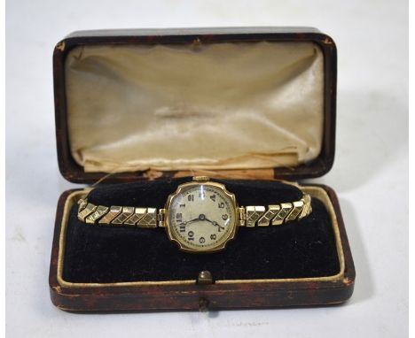 A lady's vintage 9ct gold Rolex wristwatch with 15-ruby movement, Glasgow import 1931
