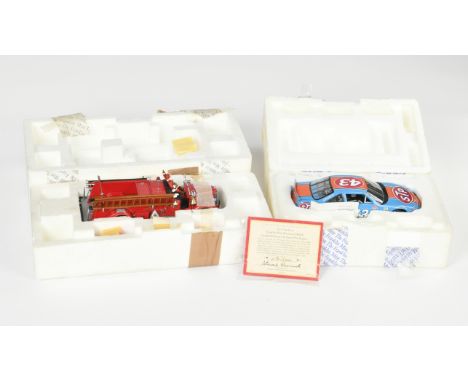 Franklin Mint, Racing Car 1992 + Christmas Fire Engine, 1:32, Okt, Z 1