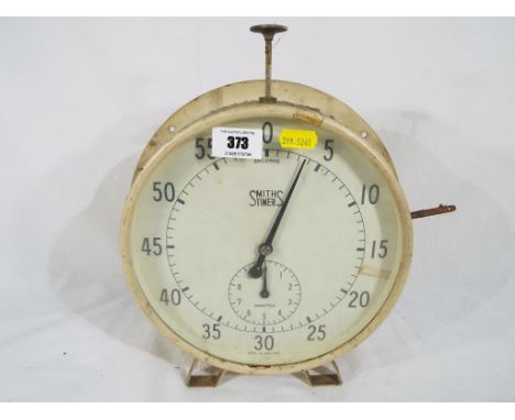 A white painted Smiths Timer showing seconds and minutes, wall hanging or free standing Est £20 - £40