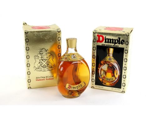 Various Whiskys to include 20 bottles of Dimple Scotch (19 boxed), a bottle of Bells aged 20 years (21)
