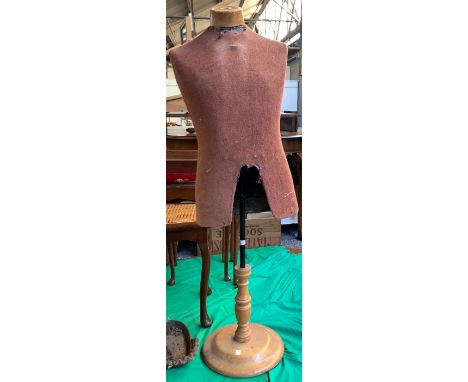 A shop display mannequin, approx. 125cmH 