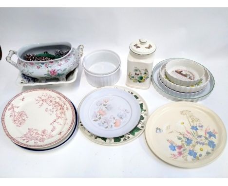 A mixed lot of ceramics mainly flan dishes, to include Denby, Poole, Wedgwood 'Napoleon Ivy', Wedgwood 'Clematis' 