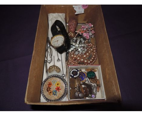 A small selection of costume jewellery including cufflinks, watch, hat pins, brooches etc