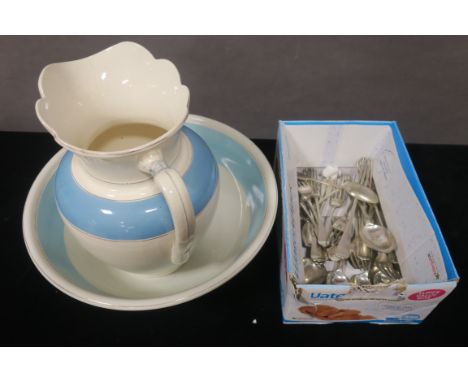 A GLAZED PORCELAIN WATER JUG AND BASIN, 20th century the white ground with blue border and gilded rims together with a miscel