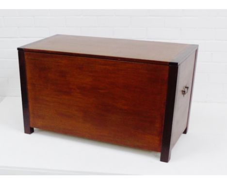 A storage trunk with brass handles to sides, 53 x 91cm 
