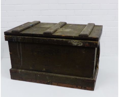 An ebonised wooden storage trunk, 56 x 98cm 