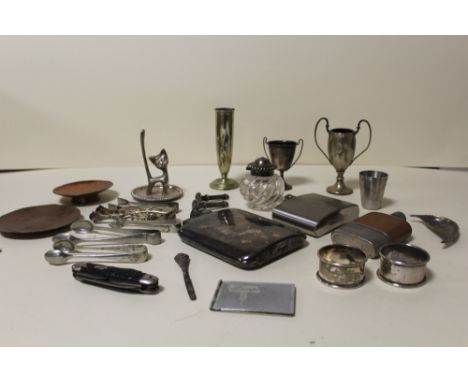 A BOX OF COLLECTABLES TO INCLUDE HALLMARKED SILVER NAPKIN RINGS, SILVER PLATED HIP FLASK, ETC. 