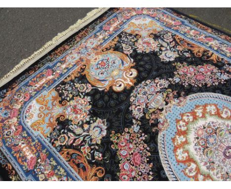 A QUALITY IRANIAN SILK CARPET - 150 X 225 CM (BLUE)