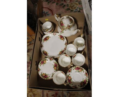 A TRAY OF ROYAL ALBERT OLD COUNTRY ROSES CHINA TO INCLUDE A TEAPOT, CUPS AND SAUCERS ETC. 