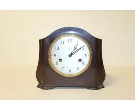 A BAKELITE SMITHS ENFIELD&nbsp;CHIMING&nbsp;MANTLE CLOCK