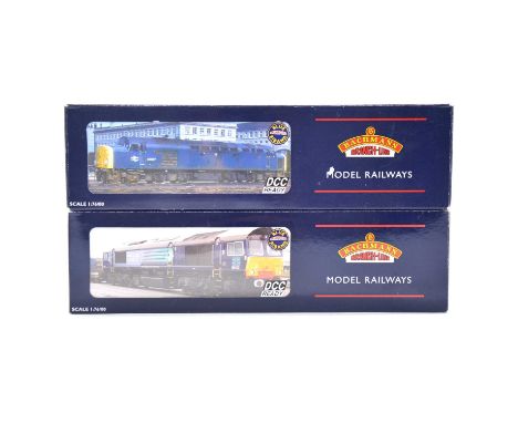Bachmann OO gauge model railway diesel locomotives, two including ref. 32-479 BR Co-Co class 40 no.40169; ref. 32-975 BR Co-C