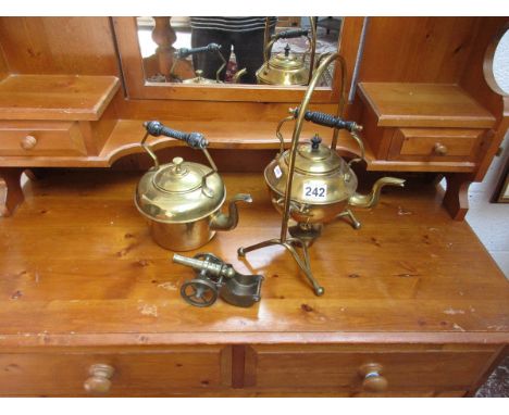 Spirit kettle - brass kettle and cannon