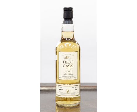 One bottle first cash 1976 Highland Malt Whisky, cask number 3907, bottle number 5 