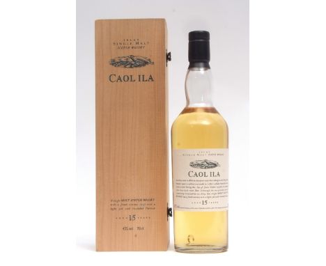 Caol Isla 15yo Single Malt Scotch Whisky, 70cl, 43% vol in wooden box  