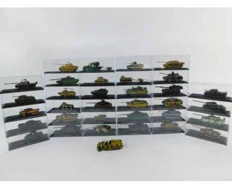 DeAgostini models of WWII military tanks and other vehicles, scale 1:72, cased. (34)