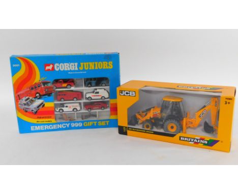 A Corgi Juniors die cast Emergency 999 gift set No 3021, together with a Britains JCB 3CX Backhoe Loader, scale 1:32, 42702, 