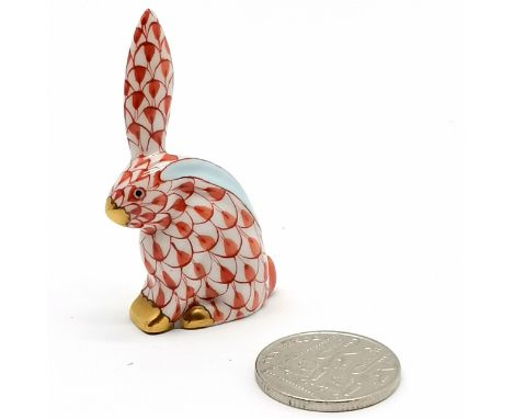 Herend miniature rust red fishnet rabbit - 5.5cm tall