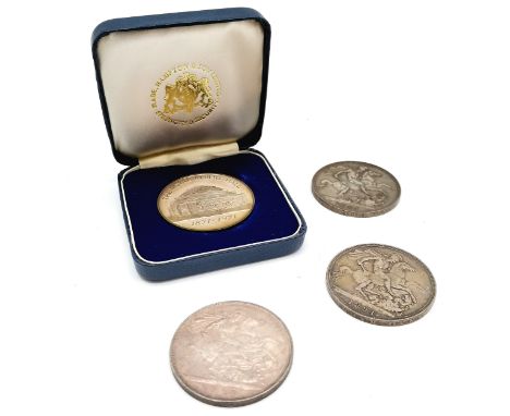 3 x Queen Victoria crowns - 1887, 1894 &amp; 1898 t/w cased 1971 Royal Albert Hall centenary medallion
