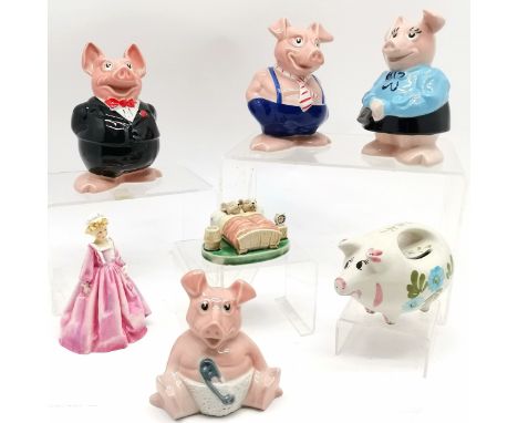 4 x Wade NatWest piggy banks (Woody, Maxwell, Lady Hilary &amp; Sir Nathaniel) t/w Royal Worcester #3081 Grandmother's Dress 