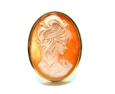 18ct marked gold hand carved cameo portrait pendant brooch - 4cm &amp; 8g total weight