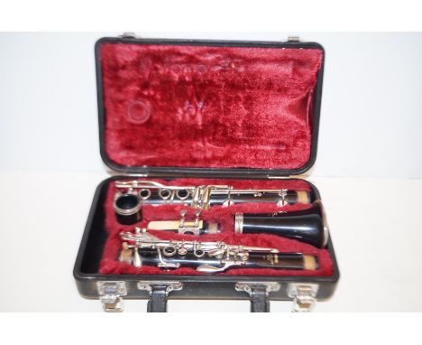 Yamaha 26II Clarinet in hard case